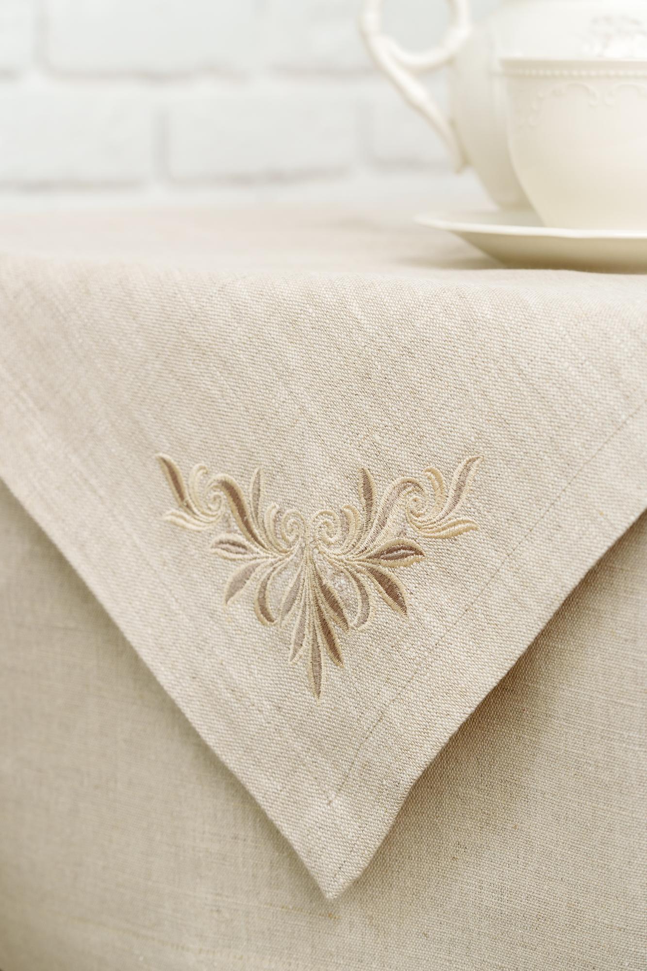 linen napkin set with corner monograms